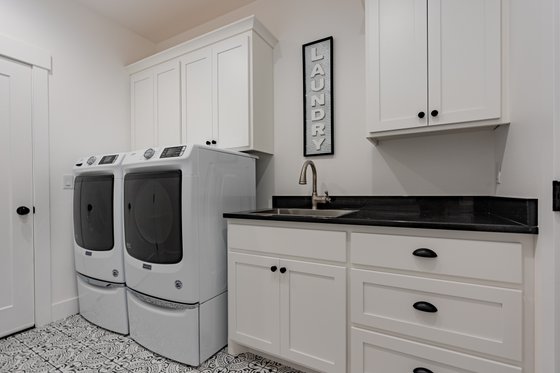 Photo 13 for Craftsman House Plan #1070-98 - 3 bed, 2 bath