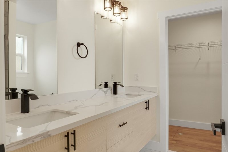House Blueprint - Interior - Master Bathroom 1 for Contemporary House Plan #1066-229 - 3 bed, 2 bath