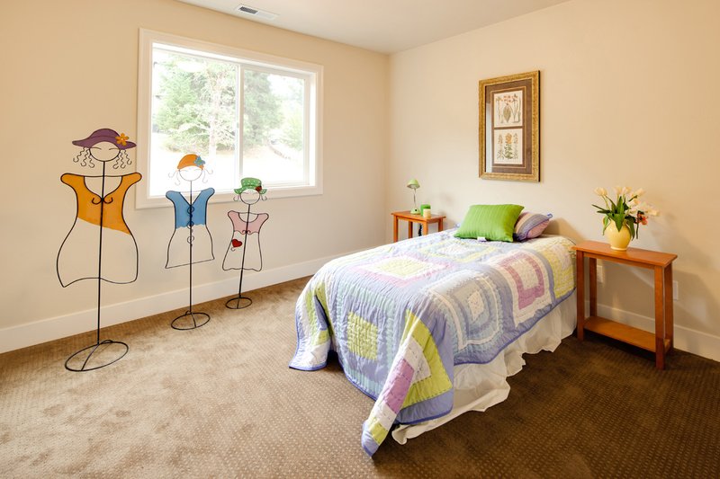 Dream House Plan - Interior - Bedroom for Traditional House Plan #124-921 - 3 bed, 2.5 bath
