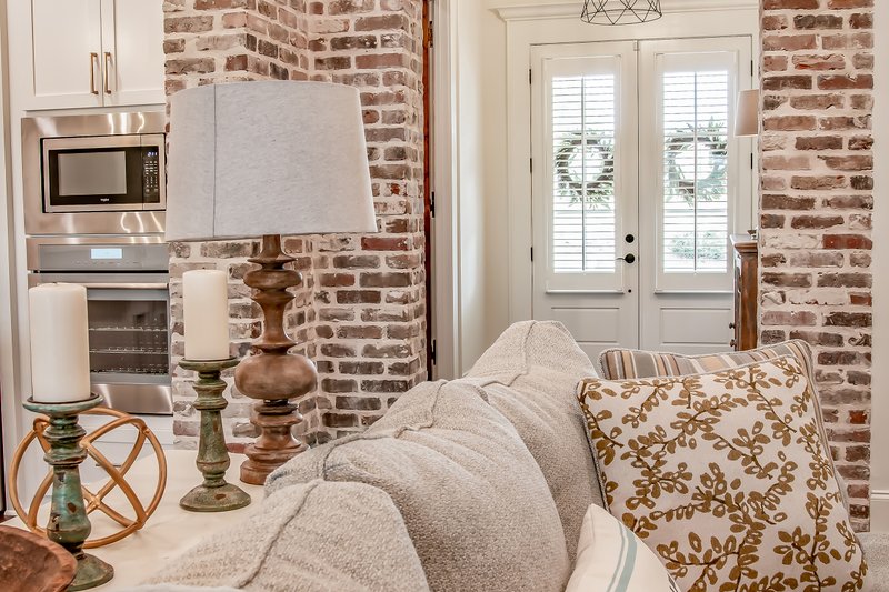Dream House Plan - Interior - Family Room 2 for European House Plan #430-192 - 3 bed, 2 bath