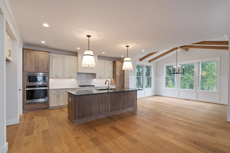 Architectural House Design - Photo 7 for Traditional House Plan #1080-19 - 5 bed, 4.5 bath