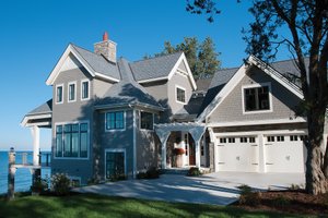 Dream House Plan - Traditional Exterior - Front Elevation Plan #928-11