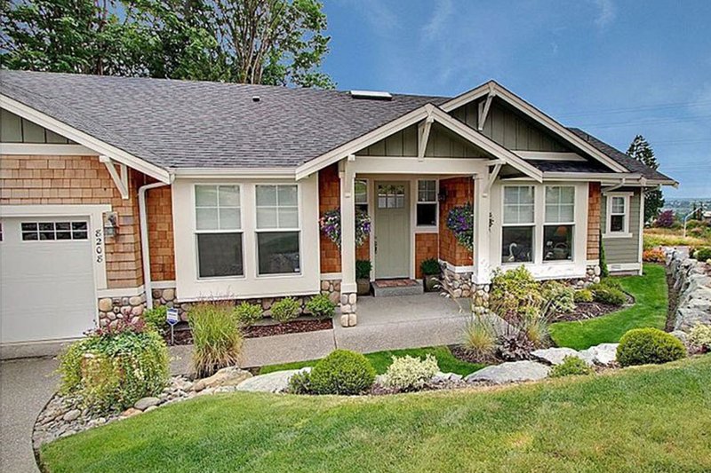 Architectural House Design - Photo 1 for Craftsman House Plan #132-101 - 2 bed, 2 bath