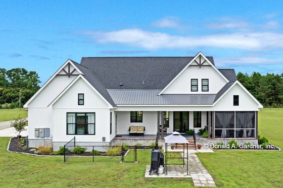 Exterior - Rear Elevation for Farmhouse House Plan #929-1086 - 3 bed, 2.5 bath