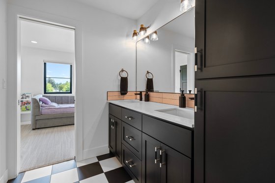 Interior - Bathroom for Contemporary House Plan #1070-214 - 4 bed, 3.5 bath