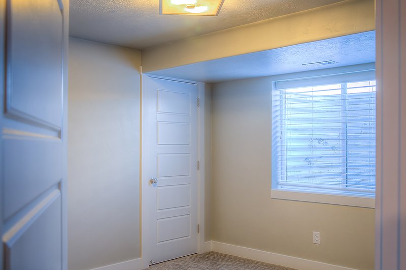 Home Plan - Optional LL Bedroom 6