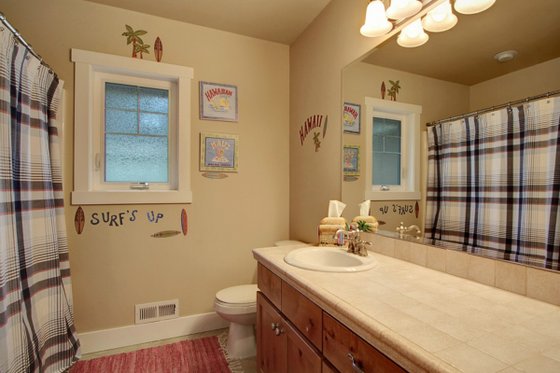 Photo 10 for Craftsman House Plan #132-187 - 3 bed, 2.5 bath