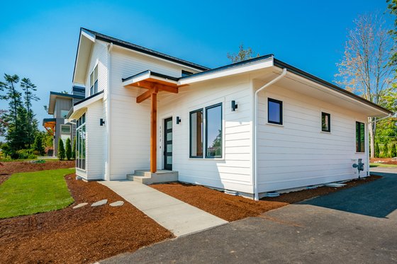 Exterior - Other Elevation 2 for Farmhouse House Plan #1070-151 - 3 bed, 2.5 bath