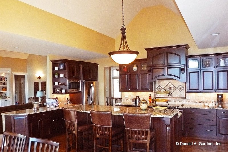 Home Plan - Interior - Kitchen for Craftsman House Plan #929-861 - 4 bed, 4 bath