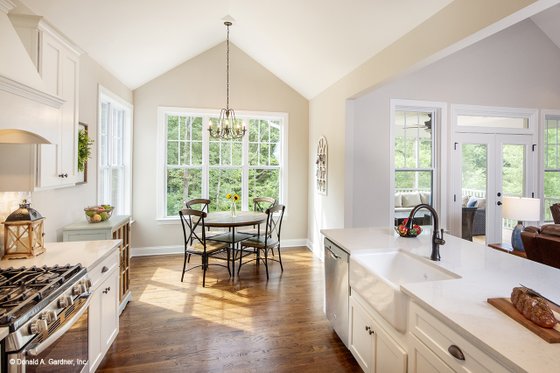 Interior - Kitchen for Ranch House Plan #929-881 - 4 bed, 3 bath
