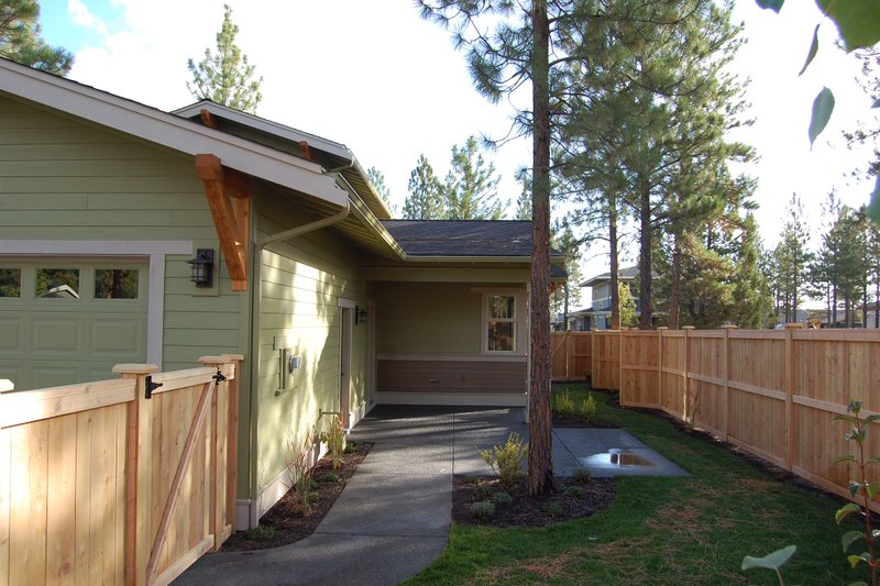 Architectural House Design - Photo 2 for Craftsman House Plan #895-71 - 4 bed, 3 bath