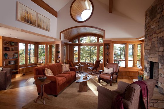 Interior - Family Room for Craftsman House Plan #454-14 - 4 bed, 4.5 bath