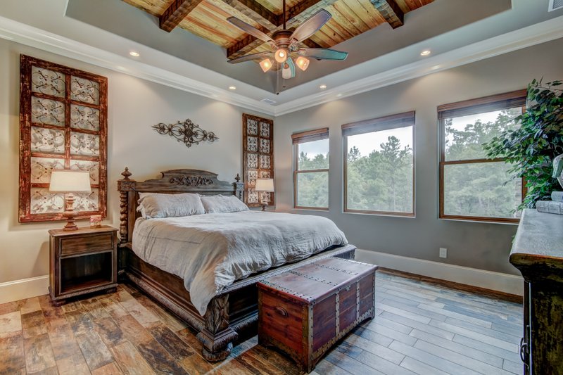 Home Plan - Interior - Bedroom for Craftsman House Plan #54-491 - 5 bed, 4.5 bath