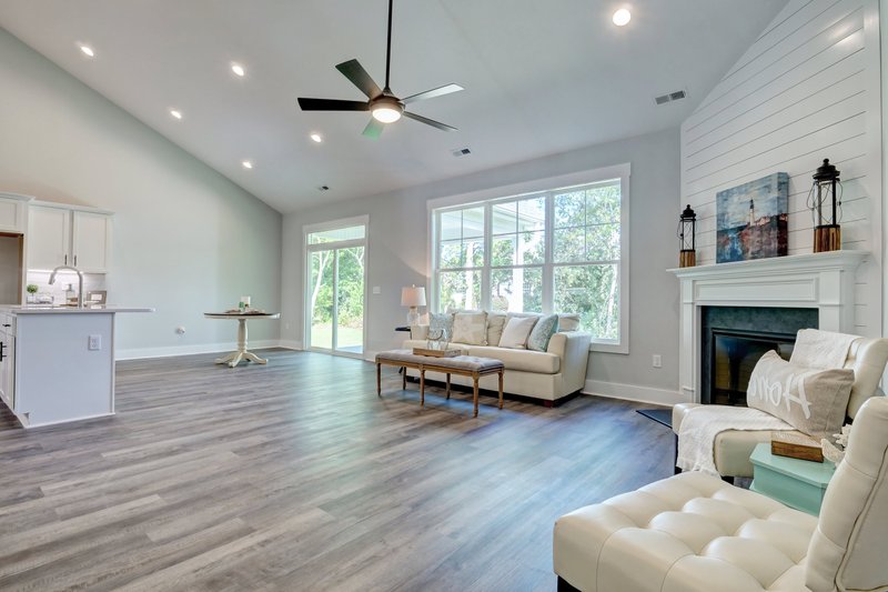 Dream House Plan - Interior - Family Room for Cottage House Plan #20-2315 - 4 bed, 3 bath