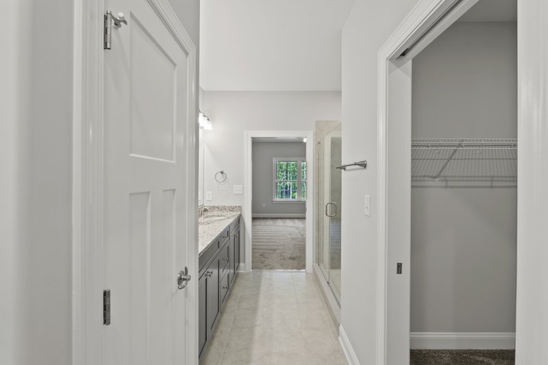 Home Plan - Interior - Master Bathroom for Craftsman House Plan #20-2323 - 3 bed, 2 bath