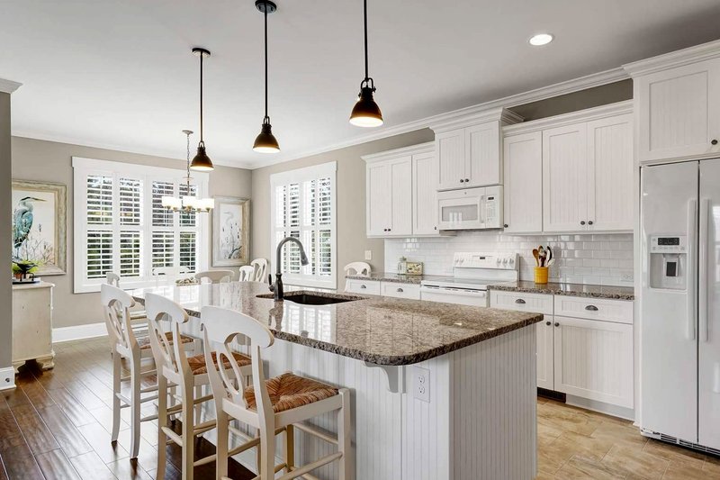 Dream House Plan - Interior - Kitchen 1 for Craftsman House Plan #461-54 - 3 bed, 2 bath