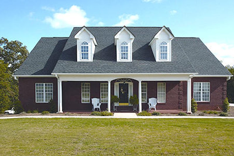 Home Plan - Southern Exterior - Front Elevation Plan #56-152