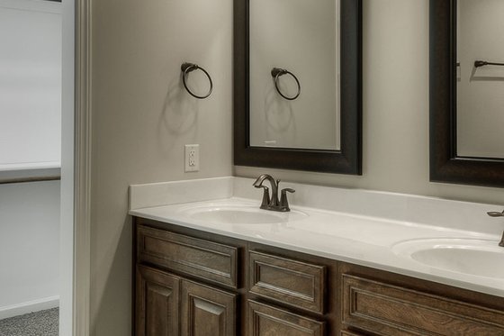 Interior - Master Bathroom for Ranch House Plan #20-2290 - 3 bed, 2.5 bath