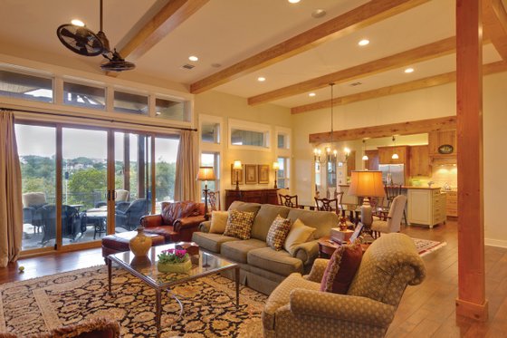 Interior - Family Room for Ranch House Plan #935-6 - 4 bed, 3.5 bath