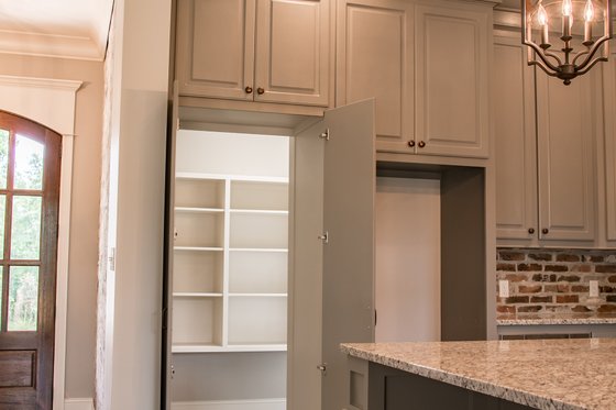 Interior - Kitchen 5 for European House Plan #430-142 - 4 bed, 2.5 bath