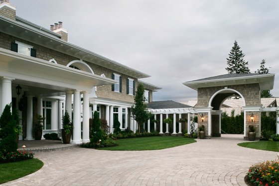 Photo 4 for Traditional House Plan #132-217 - 4 bed, 7 bath