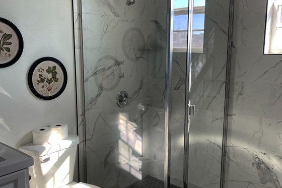 Interior - Master Bathroom for Country House Plan #21-454 - 3 bed, 2 bath