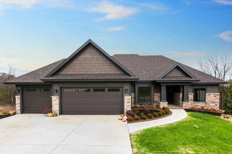 Home Plan - Ranch Exterior - Front Elevation Plan #70-1498