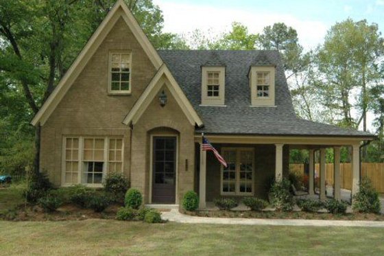 Exterior - Front Elevation for European House Plan #424-171 - 3 bed, 1.5 bath