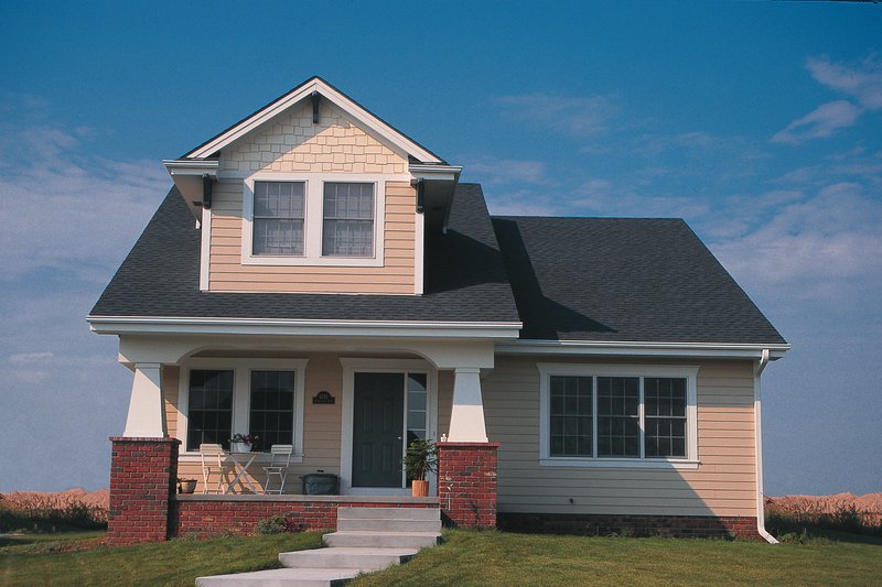 House Blueprint - Craftsman Exterior - Front Elevation Plan #20-1228