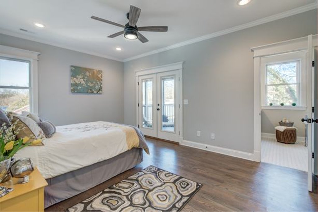 Interior - Master Bathroom for Craftsman House Plan #79-348 - 3 bed, 2.5 bath