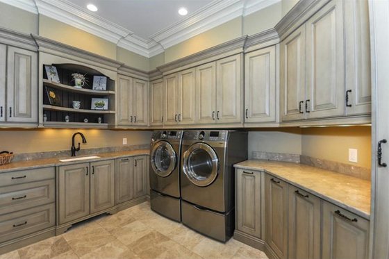 Interior - Laundry for Traditional House Plan #54-462 - 3 bed, 4 bath