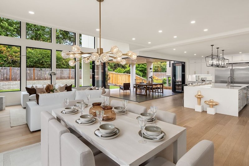 Dream House Plan - Interior - Family Room 2 for Modern House Plan #1066-109 - 6 bed, 3.5 bath