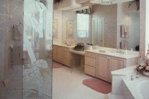 Interior - Master Bathroom for Mediterranean House Plan #930-40 - 3 bed, 3.5 bath