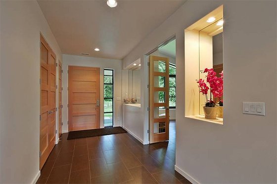 Entry - 3300 square foot Modern home