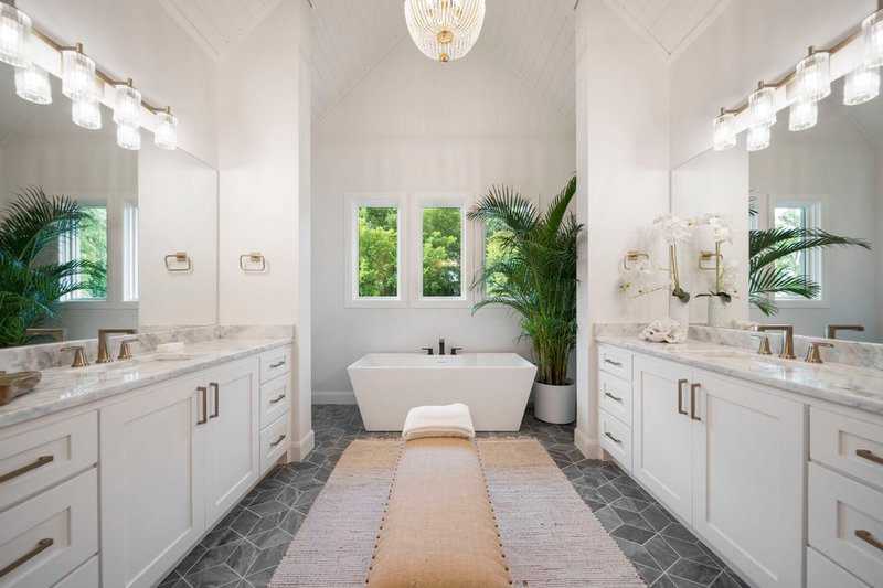 Dream House Plan - Interior - Master Bathroom 2 for Traditional House Plan #1098-8 - 4 bed, 4.5 bath
