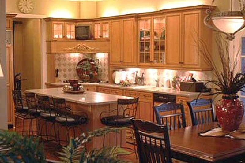 Dream House Plan - Photo 2 for European House Plan #17-2165 - 3 bed, 4 bath