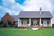 Southern Style House Plan - 4 Beds 3 Baths 2400 Sq/Ft Plan #320-139 