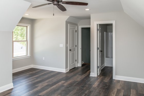 Interior - Other 1 for Country House Plan #430-194 - 4 bed, 2 bath