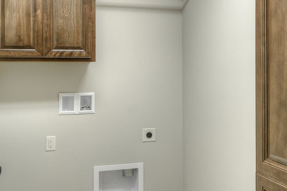 Interior - Laundry for Ranch House Plan #20-2290 - 3 bed, 2.5 bath