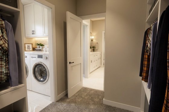 Interior - Laundry 1 for Farmhouse House Plan #51-1523 - 3 bed, 3.5 bath