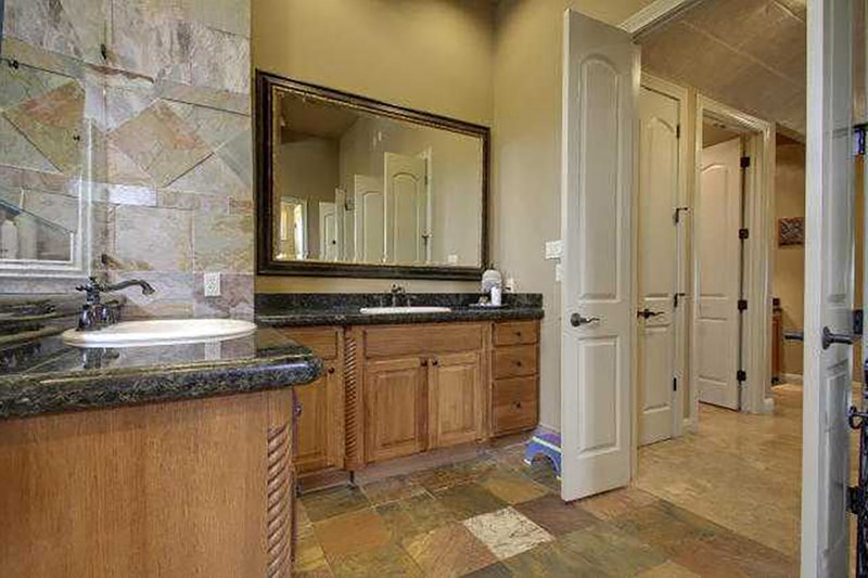 House Blueprint - Interior - Master Bathroom for Mediterranean House Plan #80-124 - 4 bed, 4.5 bath