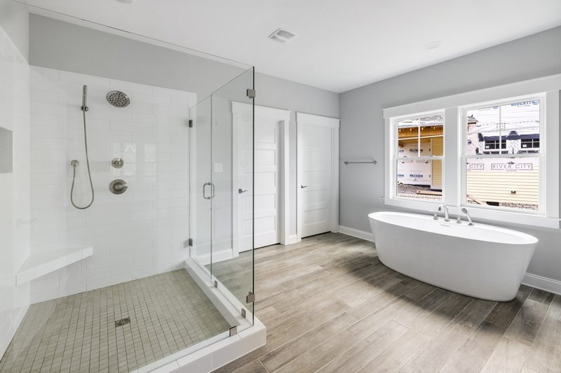 Home Plan - Interior - Master Bathroom for Country House Plan #1080-5 - 4 bed, 3.5 bath