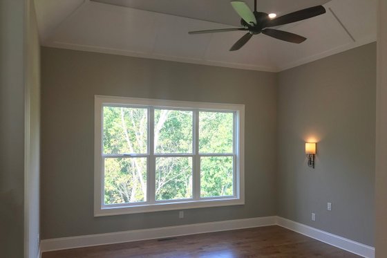 Interior - Master Bedroom for Craftsman House Plan #437-94 - 4 bed, 3 bath