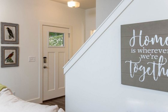 Interior - Entry for Craftsman House Plan #461-69 - 4 bed, 2.5 bath