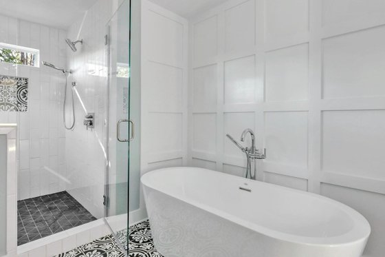Interior - Master Bathroom 1 for Country House Plan #1080-11 - 5 bed, 4.5 bath