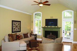 Interior - Family Room for Traditional House Plan #56-164 - 3 bed, 3 bath
