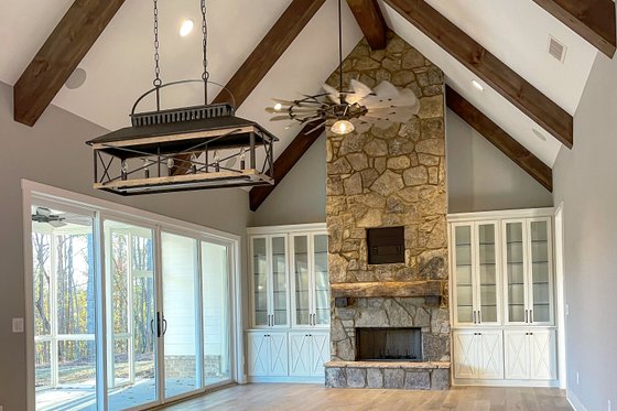 Interior - Family Room for Craftsman House Plan #437-111 - 4 bed, 3.5 bath