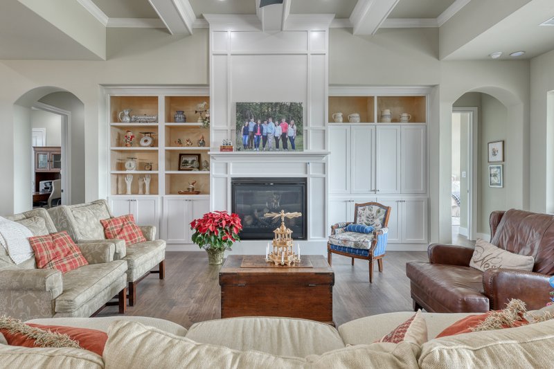 House Plan Design - Interior - Family Room 2 for Modern House Plan #1110-40 - 5 bed, 4.5 bath