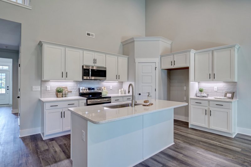 Dream House Plan - Interior - Kitchen for Cottage House Plan #20-2315 - 4 bed, 3 bath