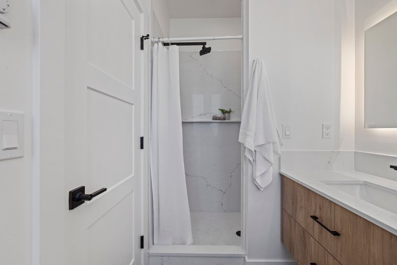 Home Plan - Interior - Master Bathroom for Contemporary House Plan #1070-239 - 3 bed, 2.5 bath